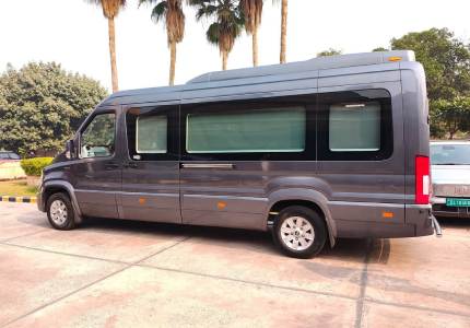 Urbania Traveller 12 Seater