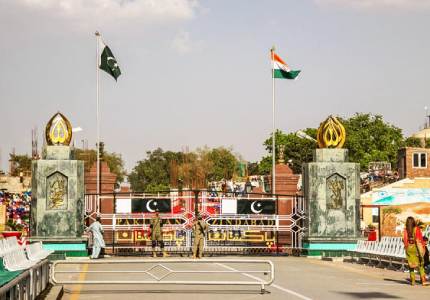 Golden Moments – Temple & Wagah Border Experience